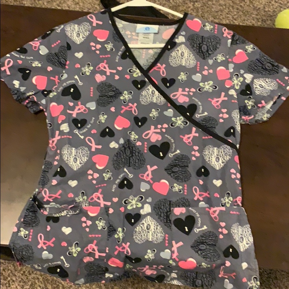 Scrub top
